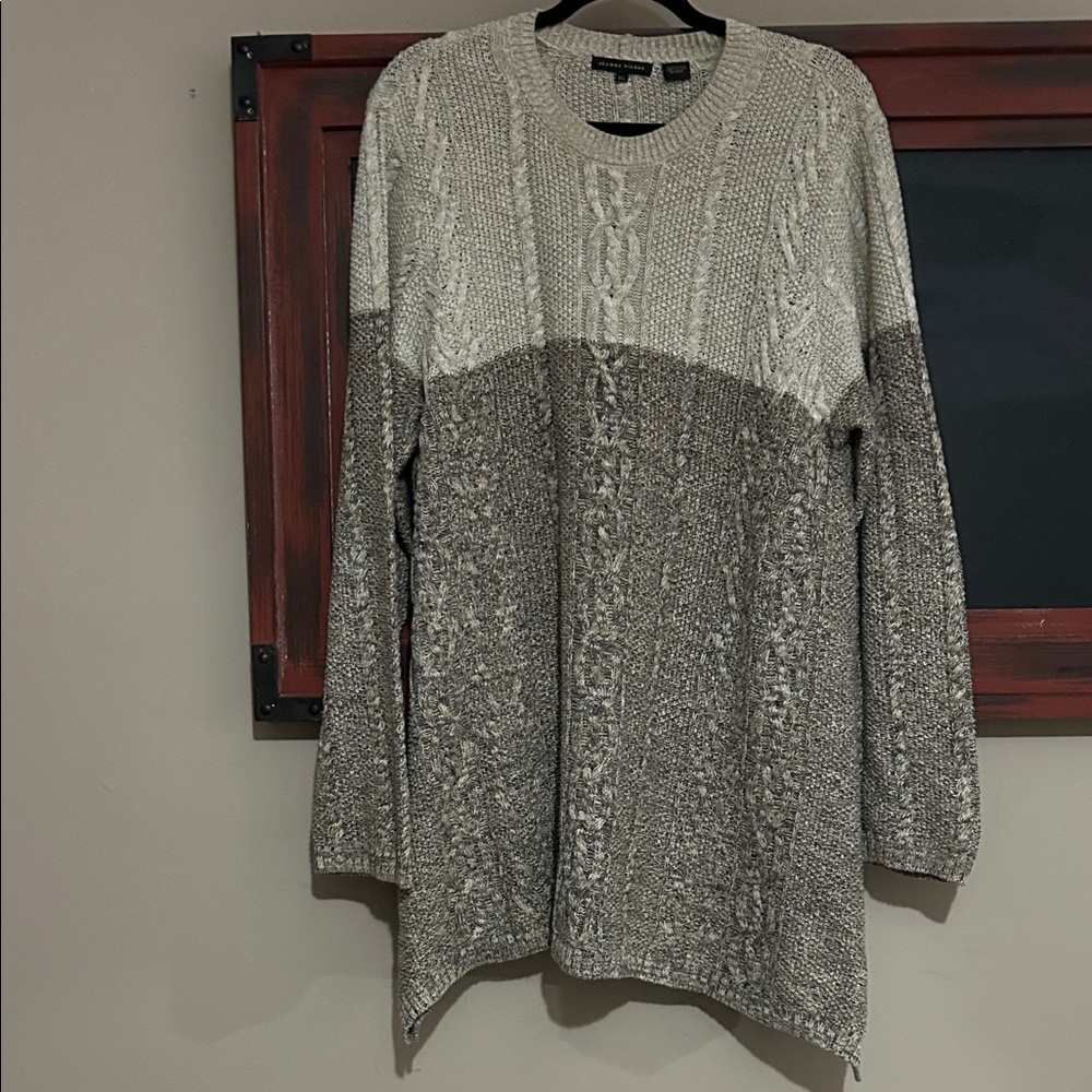 Jeanne Pierre Textured Knit Sweater in Cream and Gray (Vintage)